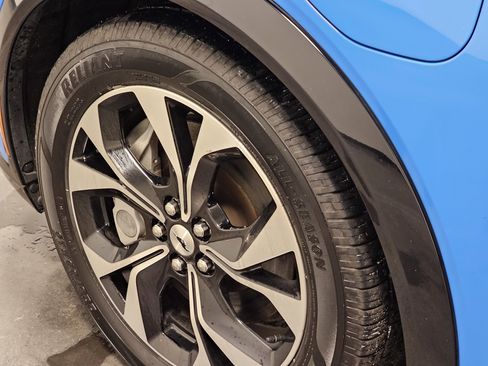 Used 2022 Ford Mustang Mach-E Premium image 11