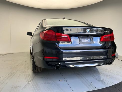 Used 2019 BMW 530i w/ Convenience Package image 4