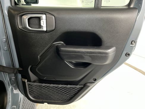 Used 2024 Jeep Wrangler Sport S image 27