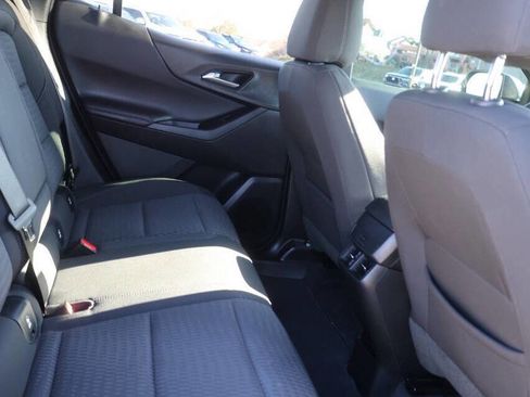 Used 2025 Chevrolet Equinox LT w/ Safety and Technology Package image 15