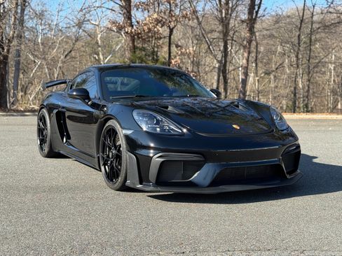 Used 2025 Porsche 718 Cayman GT4 RS image 16