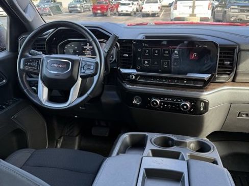Used 2022 GMC Sierra 1500 SLE image 25