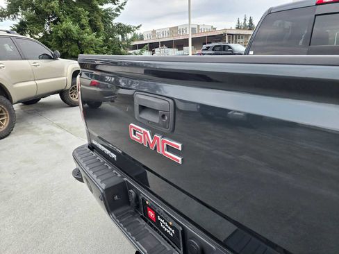 Used 2017 GMC Sierra 1500 SLT image 15