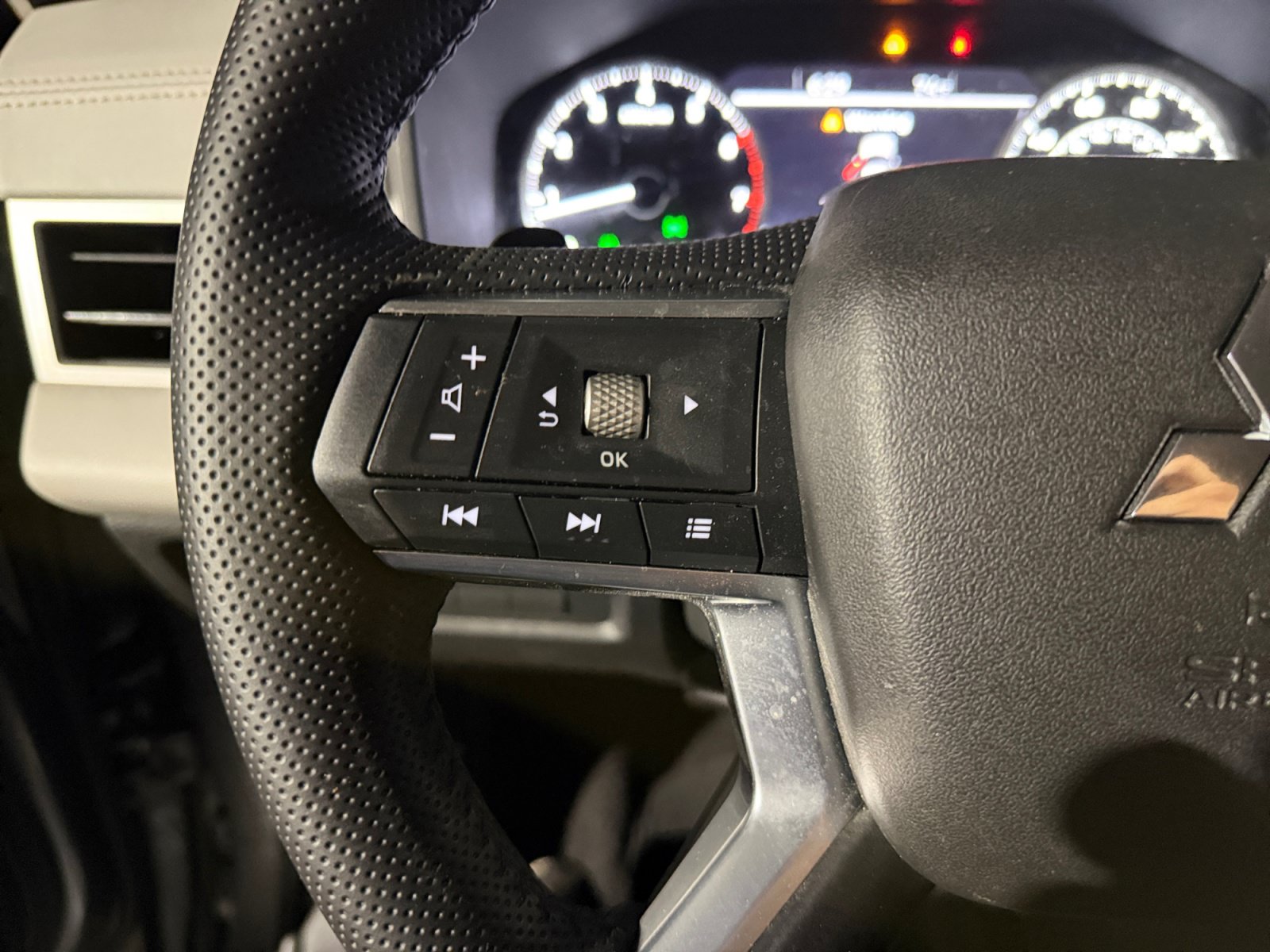 Used 2022 Mitsubishi Outlander SEL FWD image 20
