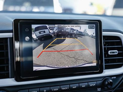 Certified 2024 Hyundai Venue Limited image 27