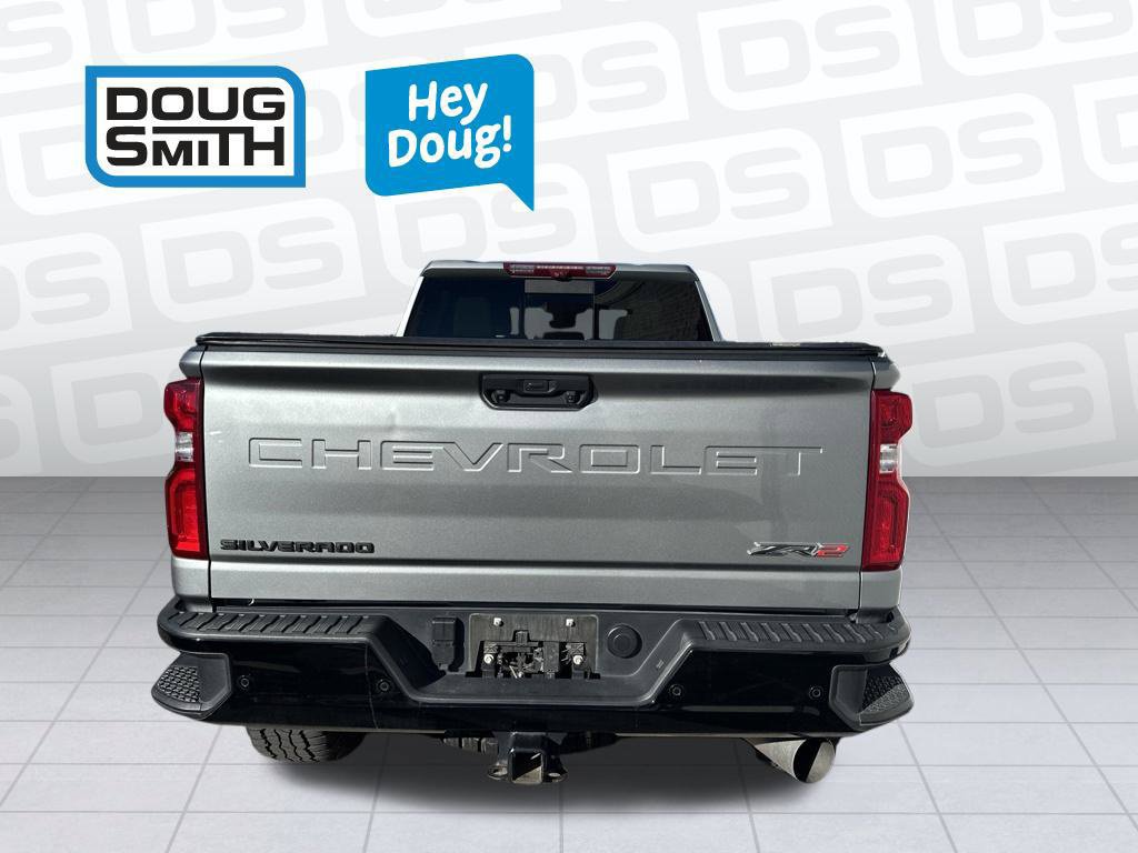 Used 2024 Chevrolet Silverado 2500 ZR2 w/ Technology Package AWD/4WD image 8