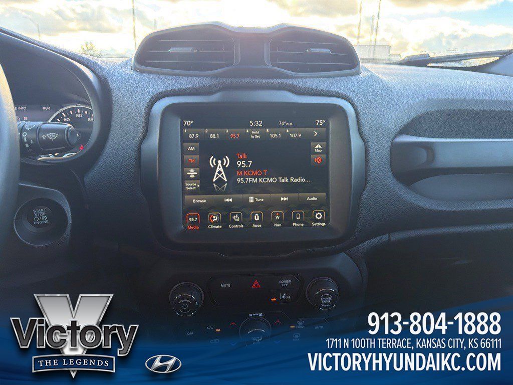 Used 2022 Jeep Renegade Latitude w/ Convenience Group AWD/4WD image 13