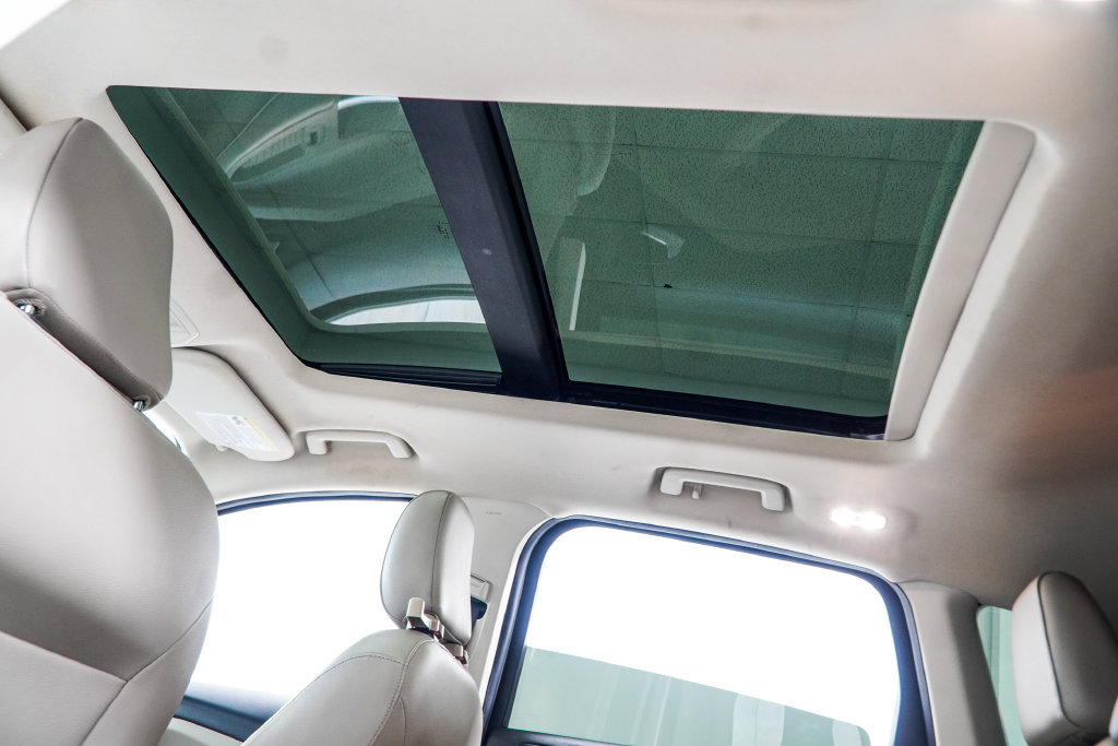 Used 2019 Ford Escape Titanium FWD image 44