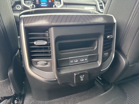 New 2026 RAM 1500 4x4 Crew Cab image 22