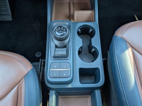 Used 2022 Ford Maverick Lariat w/ Lariat Luxury Package image 22