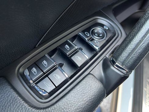 Used 2015 Porsche Cayenne Diesel AWD/4WD image 22