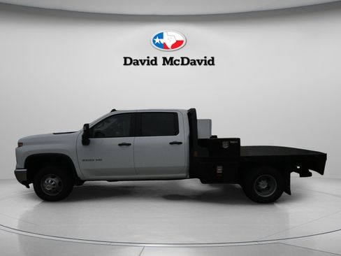 Used 2025 Chevrolet Silverado 3500 W/T w/ WT Convenience Package AWD/4WD image 2