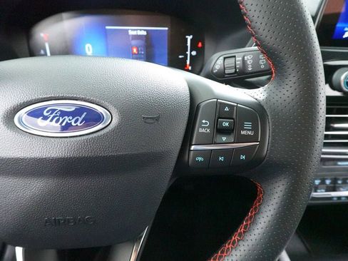 Used 2025 Ford Escape ST-Line AWD/4WD image 14