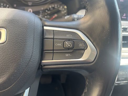 Used 2022 Jeep Compass Latitude image 37