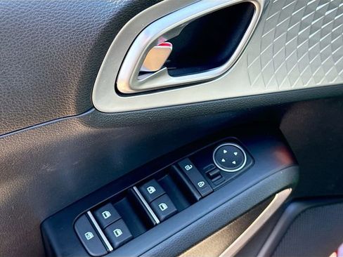 Used 2023 Kia Soul LX w/ LX Technology Package image 19