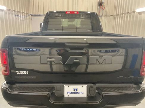 Used 2025 RAM 2500 Big Horn AWD/4WD image 19