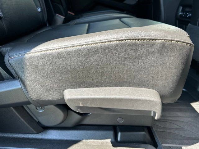 Used 2021 Chevrolet Traverse Premier w/ Redline Edition AWD/4WD image 52