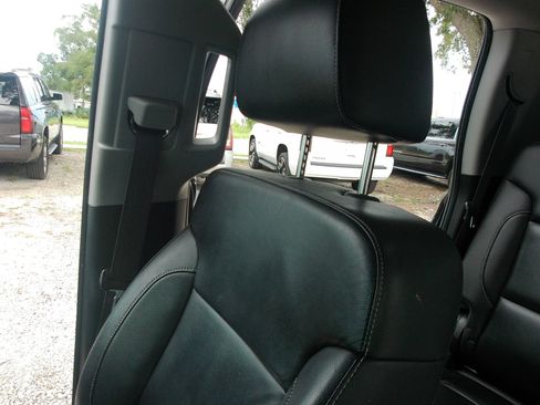 Used 2015 Chevrolet Tahoe LT RWD image 21