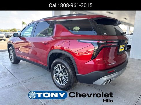 New 2025 Chevrolet Traverse LT w/ Driver Confidence Package image 3