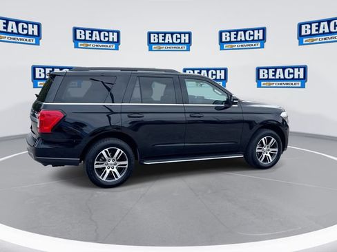 Used 2023 Ford Expedition XLT RWD image 9