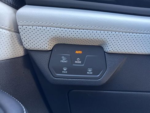 New 2026 Volkswagen Atlas Cross Sport SEL Premium R-Line image 35