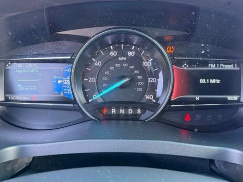 Used 2017 Ford Explorer XLT w/ Equipment Group 202A FWD image 17