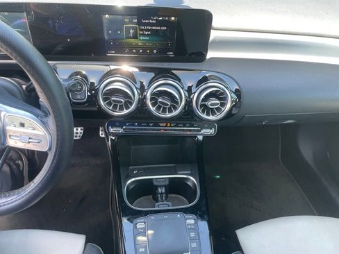 Used 2021 Mercedes-Benz A 220 image 11
