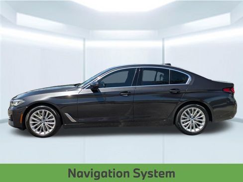 Used 2023 BMW 530i w/ Premium Package RWD image 2