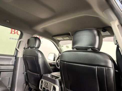 Used 2018 Ford F150 Lariat w/ Equipment Group 502A Luxury AWD/4WD image 19