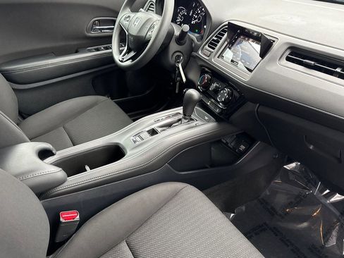 Used 2018 Honda HR-V LX image 31
