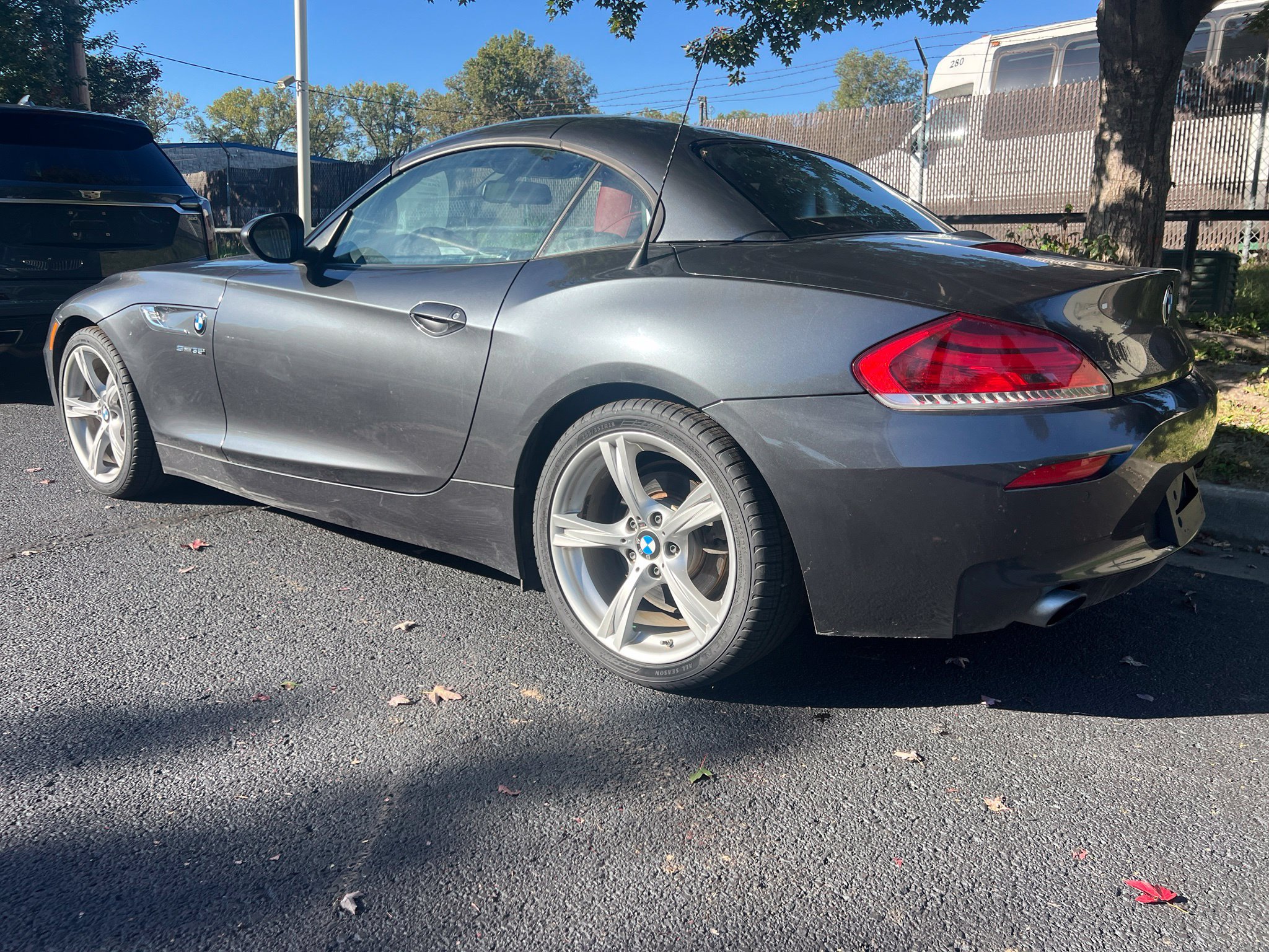 Used 2015 BMW Z4 sDrive35i RWD image 7