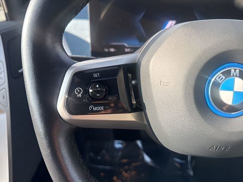 Used 2022 BMW iX xDrive50 w/ Premium Package image 16
