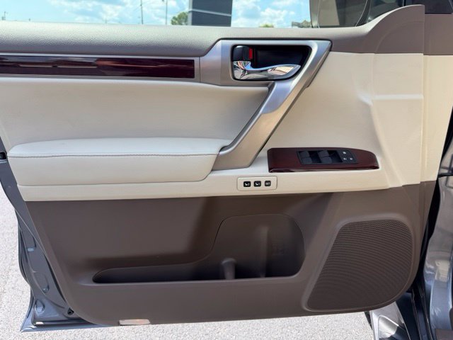 Used 2019 Lexus GX 460 Premium w/ Premium Package AWD/4WD image 19
