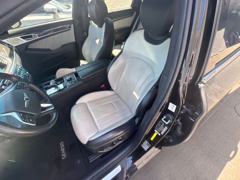 Used 2018 Genesis G80 3.3T Sport RWD image 7
