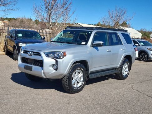 Used 2020 Toyota 4Runner SR5 image 8