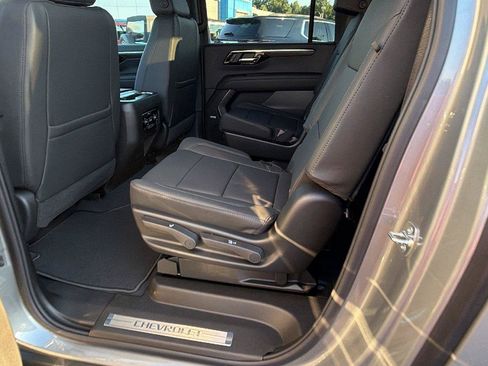 New 2026 Chevrolet Suburban LT w/ Comfort Package RWD image 18