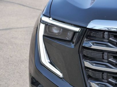 New 2026 GMC Acadia Elevation w/ Elevation Premium Package