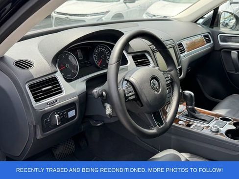 Used 2016 Volkswagen Touareg TDI AWD/4WD image 12