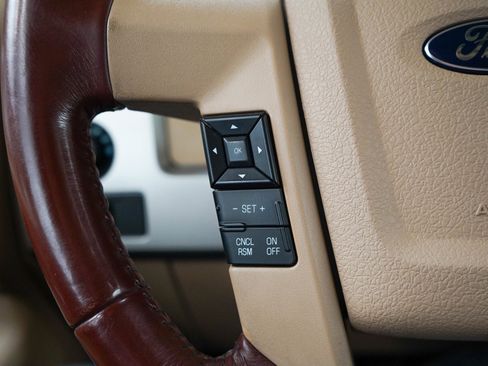 Used 2014 Ford F150 King Ranch w/ King Ranch Luxury Package AWD/4WD image 23