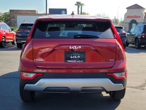 New 2025 Kia Niro LX image 6