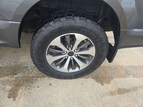 Used 2019 Ford F150 XL w/ Equipment Group 101A Mid AWD/4WD image 14