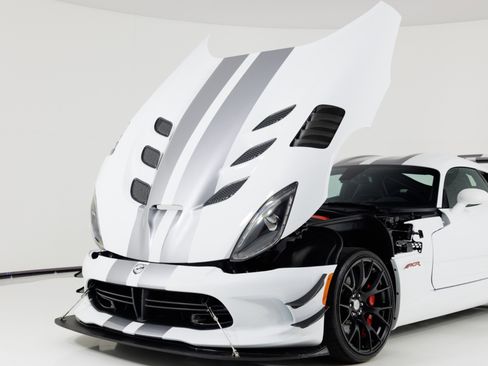 Used 2016 Dodge Viper ACR w/ Extreme Aero Package RWD image 51