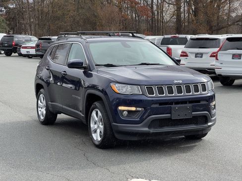 Used 2018 Jeep Compass Latitude w/ Popular Equipment Group image 2