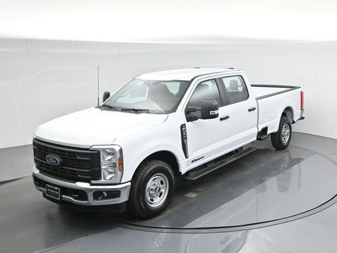 New 2026 Ford F350 XL w/ XL Chrome Package image 37
