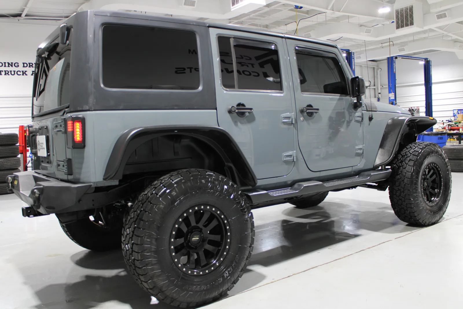 Used 2015 Jeep Wrangler Unlimited Sport w/ Quick Order Package 24S AWD/4WD image 26
