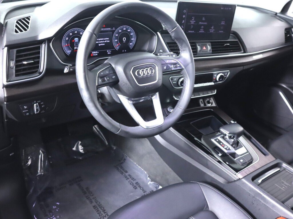 Used 2021 Audi Q5 2.0T Premium Plus w/ Premium Plus Package AWD/4WD image 9