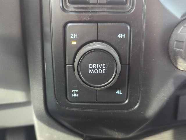 Used 2024 Ford F350 XL w/ 360-Degree Camera Package AWD/4WD image 33