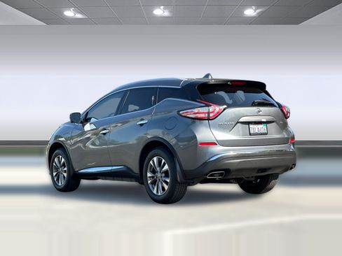 Used 2017 Nissan Murano SL w/ Cargo Package FWD image 3