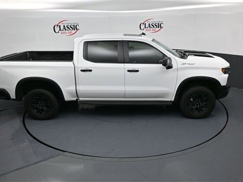 Used 2023 Chevrolet Silverado 1500 ZR2 w/ Technology Package image 22