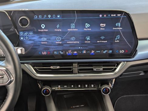 Used 2025 Chevrolet Equinox EV LT w/ Convenience Package II FWD image 25